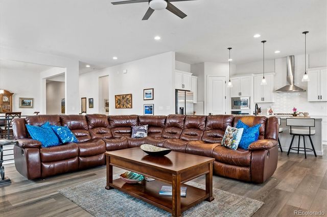 1285 Melting Snow Way, Castle Rock, CO 80109