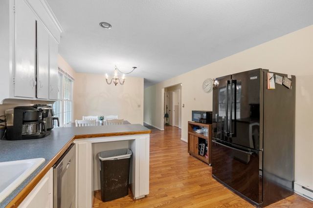 3816 Chestnut Hill Ave, Athol, MA 01331