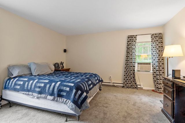 3816 Chestnut Hill Ave, Athol, MA 01331