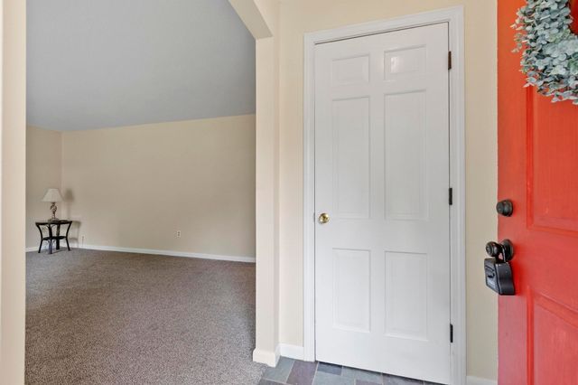 3816 Chestnut Hill Ave, Athol, MA 01331
