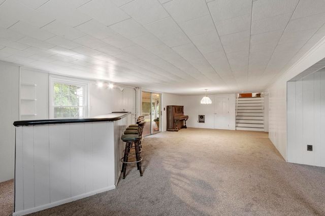 3816 Chestnut Hill Ave, Athol, MA 01331