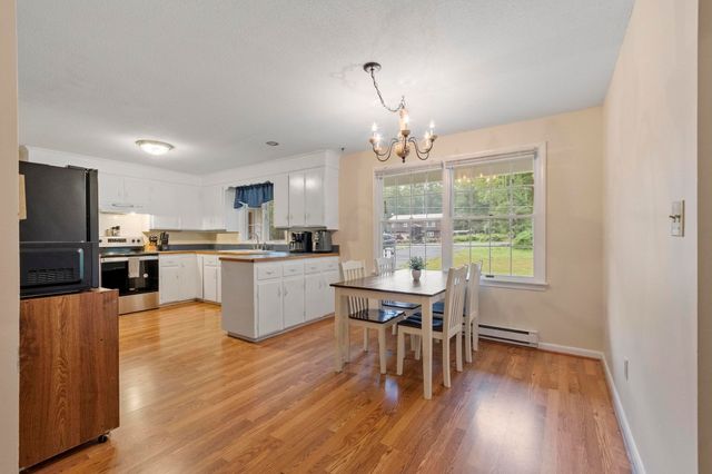 3816 Chestnut Hill Ave, Athol, MA 01331