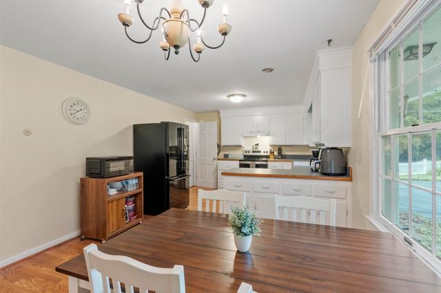 3816 Chestnut Hill Ave, Athol, MA 01331