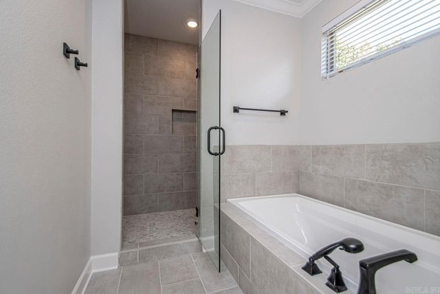 302 Kanis Ridge Drive, Little Rock, AR 72223