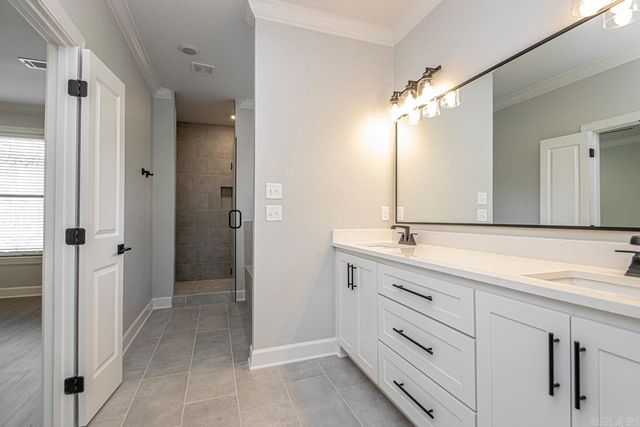 302 Kanis Ridge Drive, Little Rock, AR 72223
