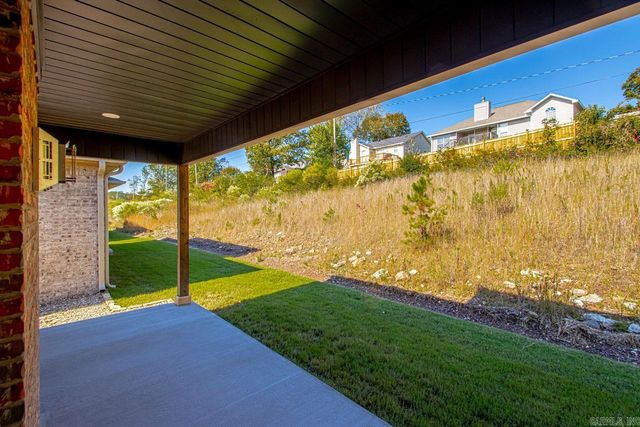 302 Kanis Ridge Drive, Little Rock, AR 72223