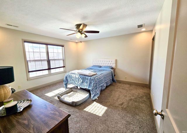 110 E Oxford Street, Otterbein, IN 47970