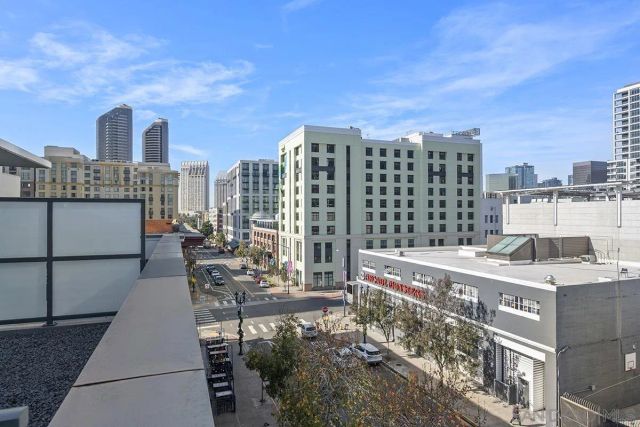 325 7Th Ave 211, San Diego, CA 92101