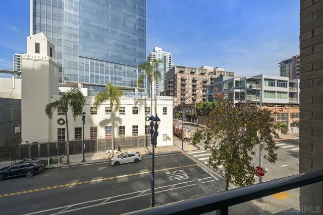 325 7Th Ave 211, San Diego, CA 92101