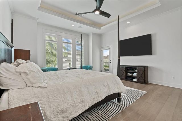 2428 W 177th Street, Overland Park, KS 66085