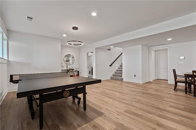 2428 W 177th Street, Overland Park, KS 66085