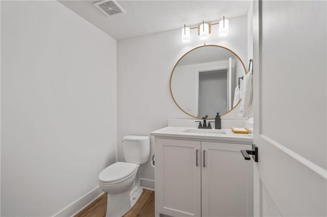 2428 W 177th Street, Overland Park, KS 66085