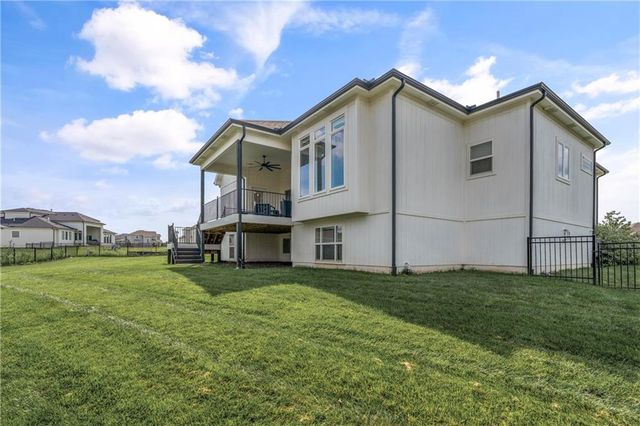 2428 W 177th Street, Overland Park, KS 66085