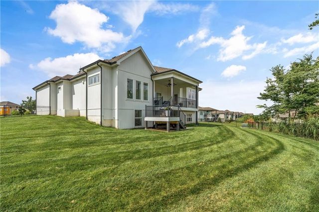 2428 W 177th Street, Overland Park, KS 66085