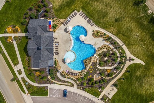 2428 W 177th Street, Overland Park, KS 66085