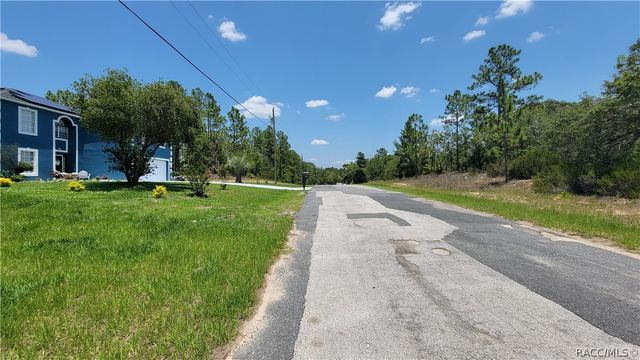 2719 W Sheila Drive, Citrus Springs, FL 34433