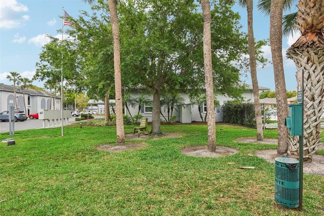 10800 US HIGHWAY 19 N 206, Pinellas Park, FL 33782