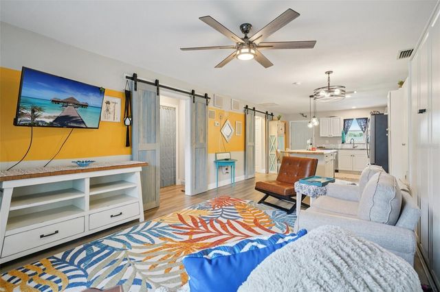 10800 US HIGHWAY 19 N 206, Pinellas Park, FL 33782