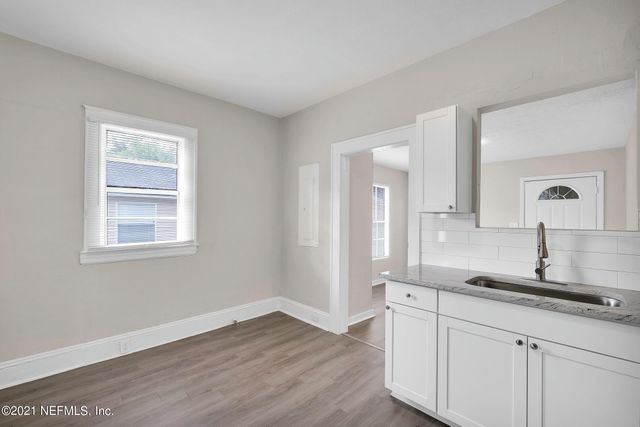 6418 SAPPHIRE Drive, Jacksonville, FL 32208