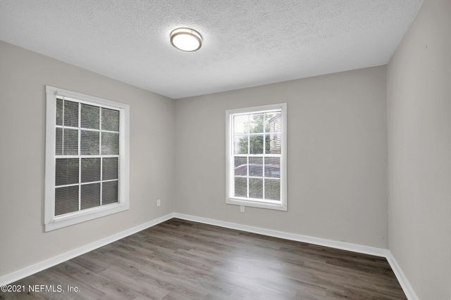 6418 SAPPHIRE Drive, Jacksonville, FL 32208