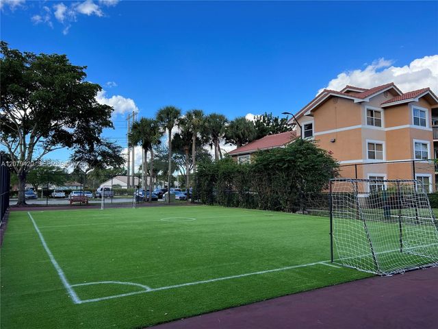 8721 Wiles Road 306, Coral Springs, FL 33067