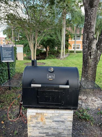 8721 Wiles Road 306, Coral Springs, FL 33067