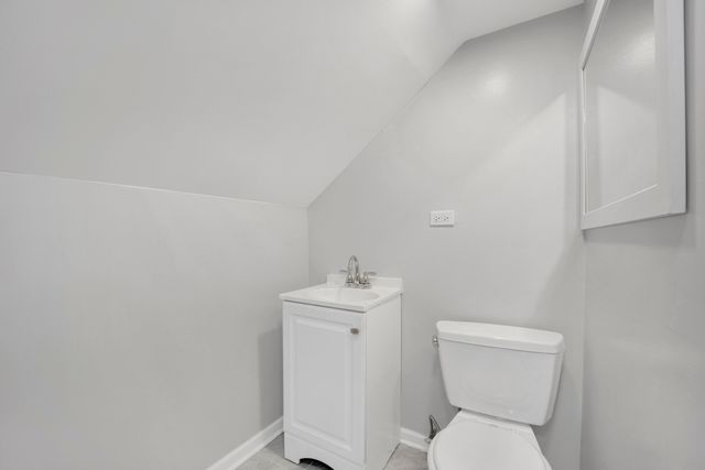 7825 S Ingleside Avenue, Chicago, IL 60619