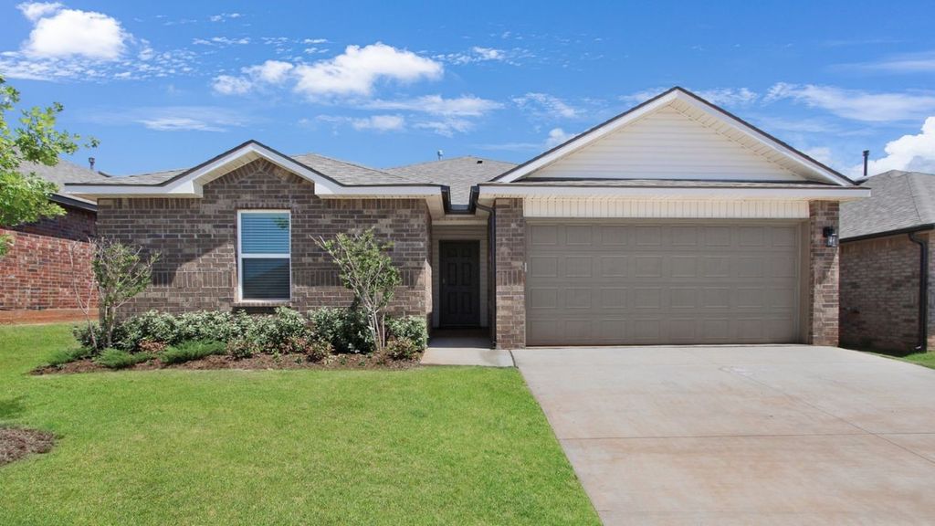 9045 NW 149th Terrace, Yukon, OK 73099