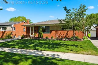 1333 Fontaine Avenue, Madison Heights, MI 48071