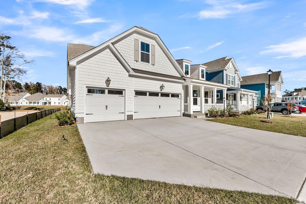 135 Cherrywood Drive, Summerville, SC 29483