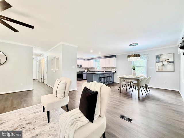5401 COVE VIEW DR, Saint Leonard, MD 20685