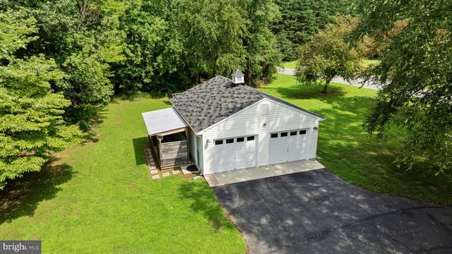5401 COVE VIEW DR, Saint Leonard, MD 20685