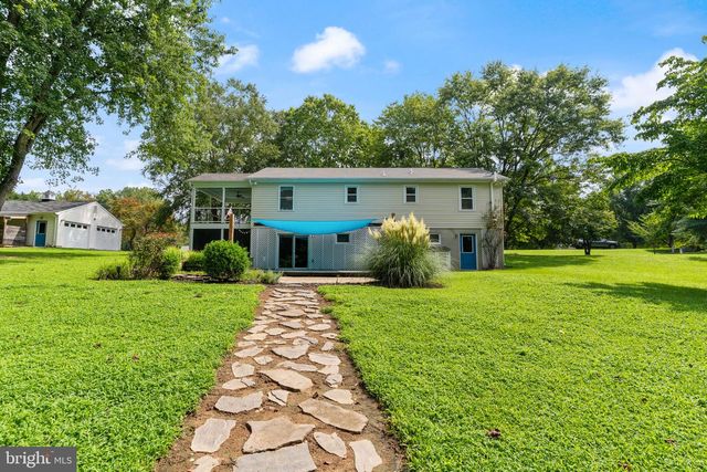 5401 COVE VIEW DR, Saint Leonard, MD 20685