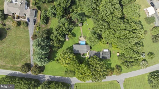 5401 COVE VIEW DR, Saint Leonard, MD 20685