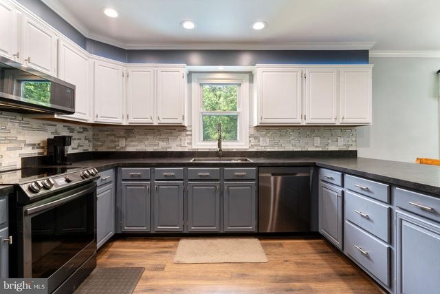 5401 COVE VIEW DR, Saint Leonard, MD 20685
