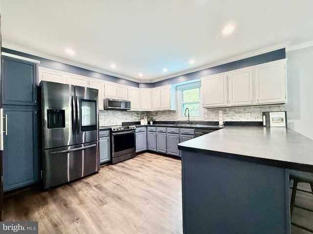 5401 COVE VIEW DR, Saint Leonard, MD 20685