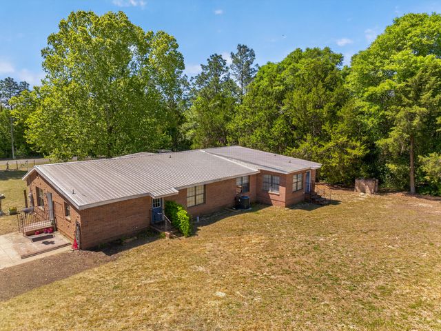 5269 Four Lake Drive, Crestview, FL 32539