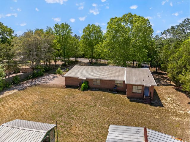 5269 Four Lake Drive, Crestview, FL 32539