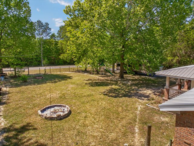5269 Four Lake Drive, Crestview, FL 32539