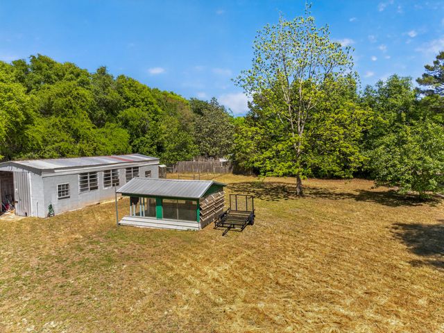 5269 Four Lake Drive, Crestview, FL 32539