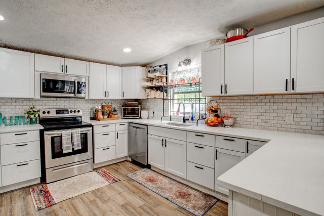 5269 Four Lake Drive, Crestview, FL 32539