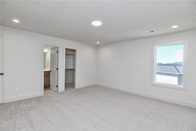 6039 Apache Drive, Shawnee, KS 66226