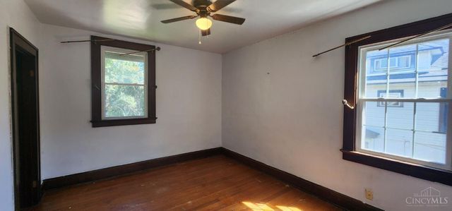 86 De Camp Avenue, Cincinnati, OH 45216