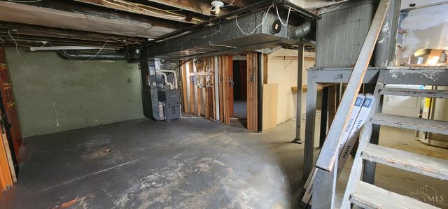 86 De Camp Avenue, Cincinnati, OH 45216