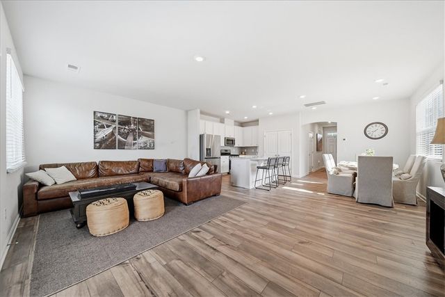 455 Bee Cove Way, Pendleton, SC 29670