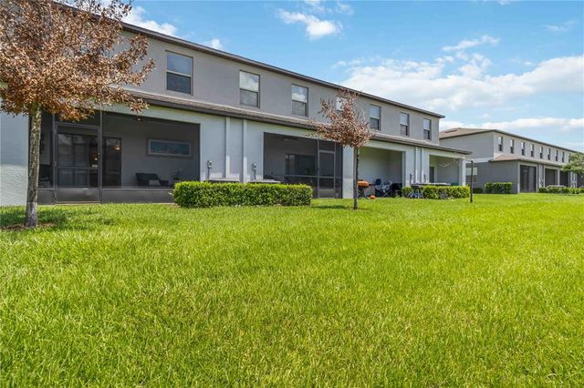 9641 PEMBROOKE PINES DRIVE, Sun City Center, FL 33573