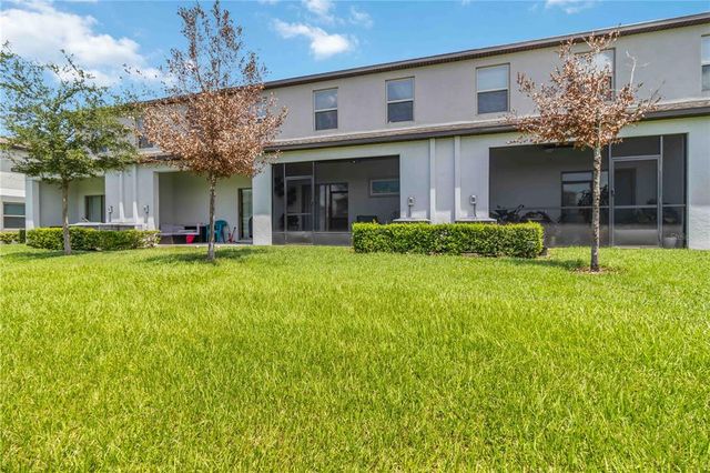 9641 PEMBROOKE PINES DRIVE, Sun City Center, FL 33573