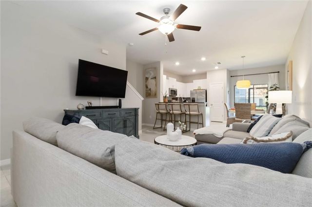 9641 PEMBROOKE PINES DRIVE, Sun City Center, FL 33573