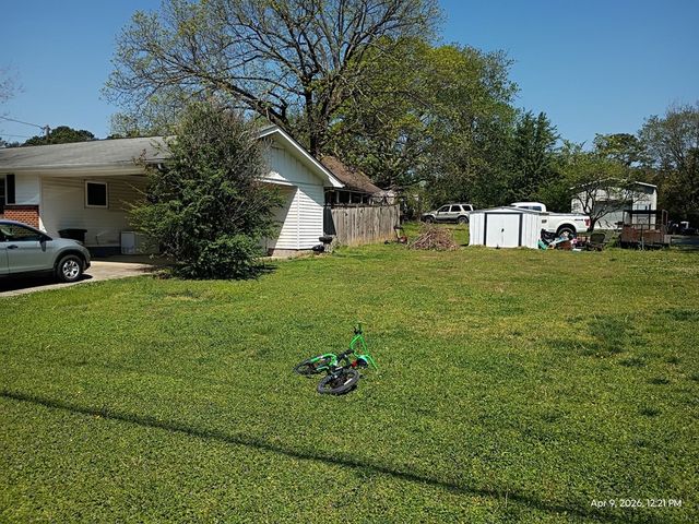 141 N Cherry Street, Tunnel Hill, GA 30755