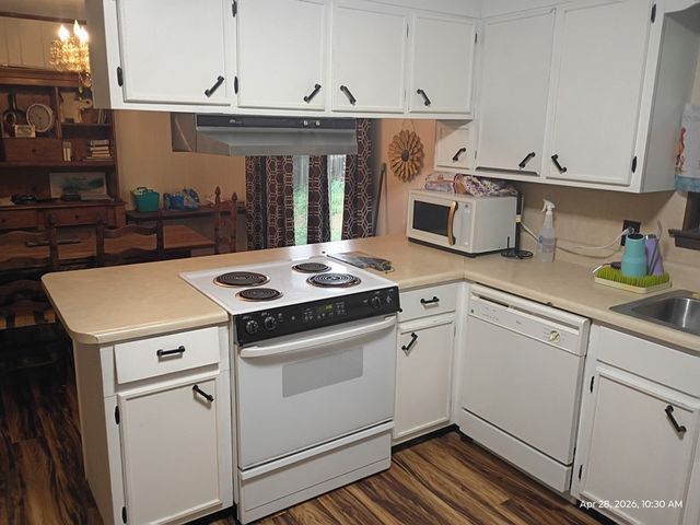 141 N Cherry Street, Tunnel Hill, GA 30755